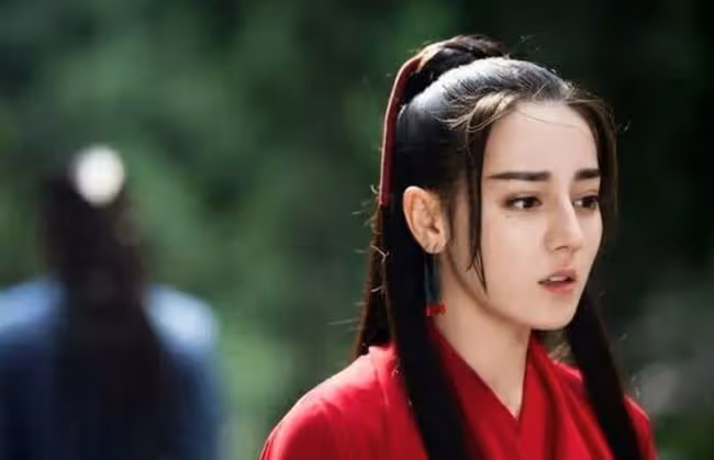 熒幕cp莫亂湊!陳鈺琪李易峰「兩木相望」,熱巴一連五劇都無cp感