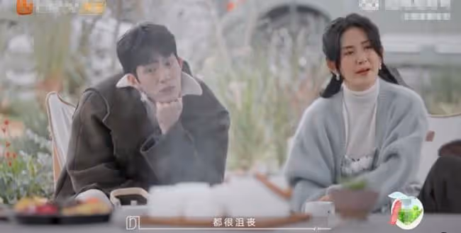 謝娜自曝曾陷抑鬱!生下二胎後為小事就想哭,何炅心疼到紅了眼眶