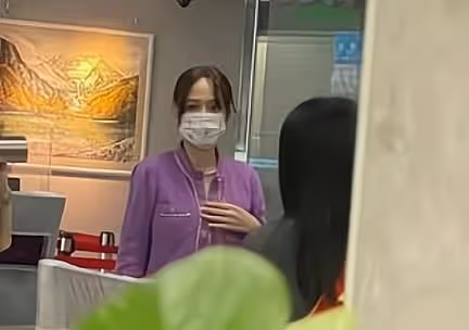 恭喜!42歲的陳喬恩和小9歲男友艾倫官宣結婚,獲網友祝福