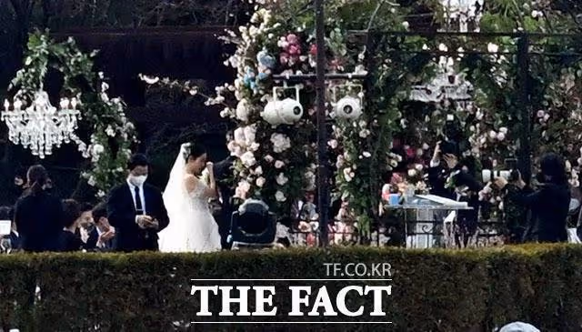 宋仲基參加玄彬的婚禮? 李秉憲也到場, 宋慧喬前任們為何惺惺相惜?