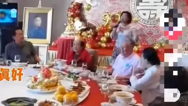 唐國強為90歲老母親過大壽，現場一一敬酒道謝，用心置辦太孝順