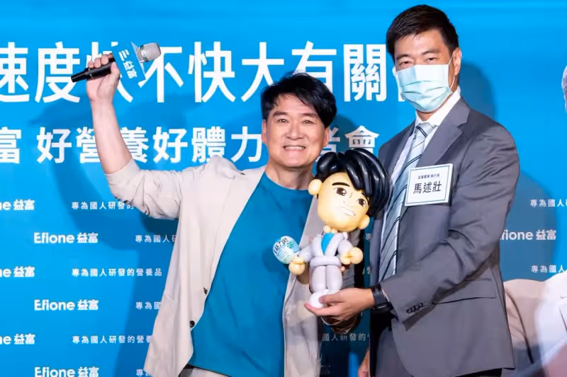 61歲長這樣!周華健凍齡秘訣「化妝要化2小時」差點裂開 中年「和愛妻一起養生」高EQ化解冷戰