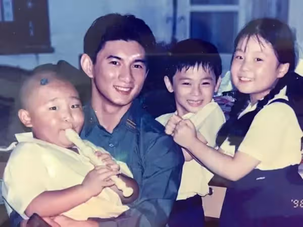 郝劭文奉子成婚?經紀人鬆口回應「中國太太身份曝光」 祝福聲中「驚見初戀現身」:終於擺脫了