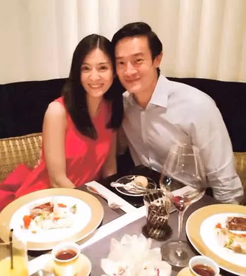 一代玉女為愛隱退!經商失敗為其背債800萬「糾纏19年終成眷屬」一對雙胞胎美滿幸福