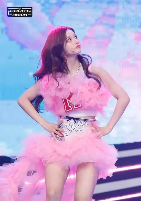 JYP新女團戀愛傳聞?跟大前輩戀愛;TWICE個人活動開啟!