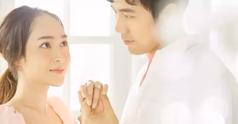 「嫂子，你憑什麼不給我媽養老」嫂子拿出一本離婚證，小姑子傻了