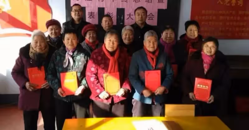 工資媽替你管，會給你發生活費的，兒媳直接離婚，婆家慘了