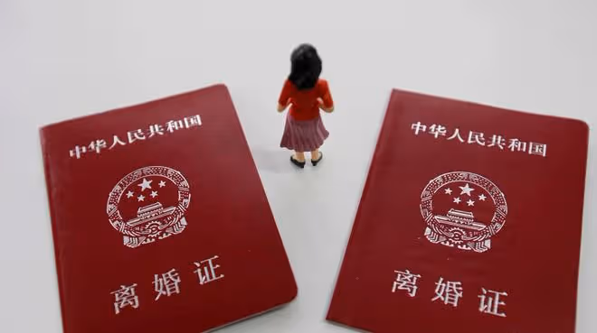「大姑姐坐月子花六萬」婆婆信心滿滿來報銷，再甩臉上一張離婚證