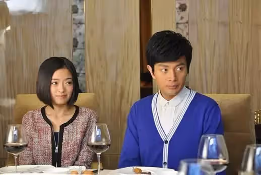 爸媽50歲來養老，老婆非要鬧離婚，三個月後拿出帳單，俺送走爸媽