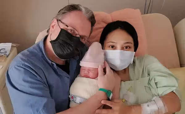 張惠妹演唱會太嗨！合音女星「身上掉出白色物體」還黏在鞋底　她親曝尷尬真相：「充滿母愛的意外！」