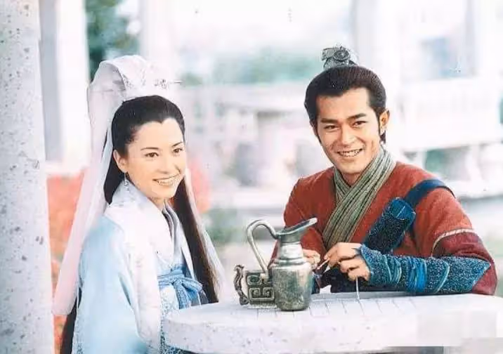 美貌不輸李嘉欣！當紅卻「因2段錯戀」事業一落千丈　後舍豪門倒貼500萬「嫁窮小子」還為公婆買房