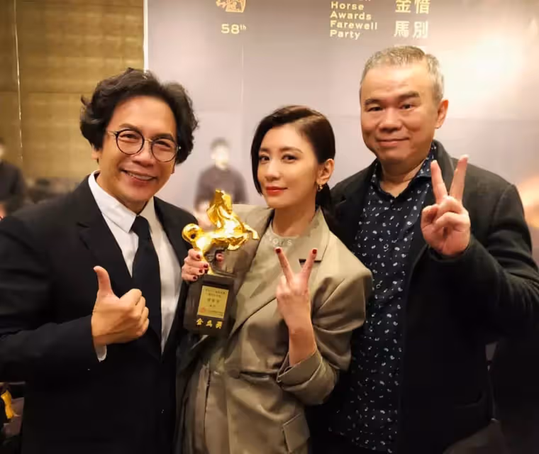 為生計當服務生!許傑輝諧星路不順被譏「明星淪落到端盤子」 堅持不放棄「轉型實力派演員」再翻紅