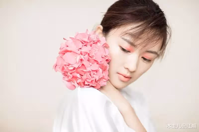 演《三十而已》奪視後!19年前她跪地「求男友放過」 沉寂多年後「她的報復手段」太解恨