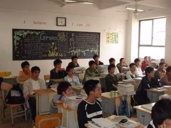姑姐送老公一套房，如今我生雙胞胎女兒，姑姐讓我把二女兒送給她