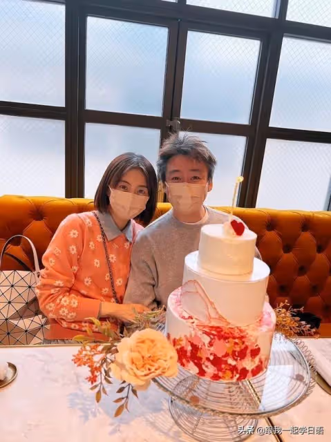 日本一女星離婚18天後光速復婚,和家人斷絕關係?明星世界不理解