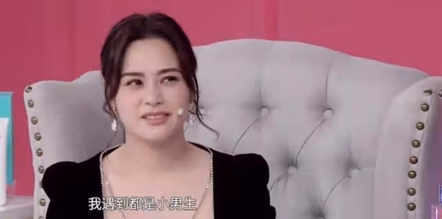 認因心急而離婚收場！知名港星現享受單身，直言身邊從不缺小鮮肉