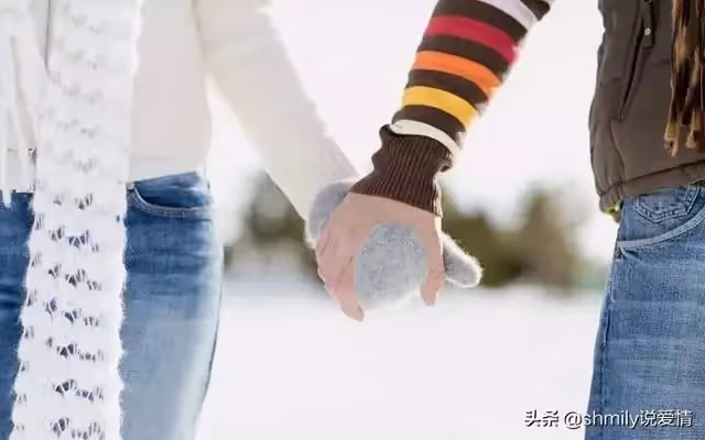 「兒子，讓兒媳送點錢過來，家裡沒了」鳳凰男：我不認識你