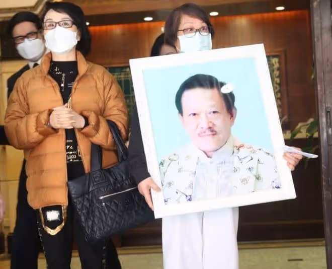 一路走好！劉德華幫乾爸處理身後事，對方確診後去世不能瞻仰遺容