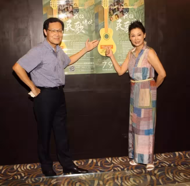 單親22年!《我愛紅娘》主持人放棄演藝「陪愛女赴美求學」「8年砸千萬學費」今女兒順利從美名校畢業