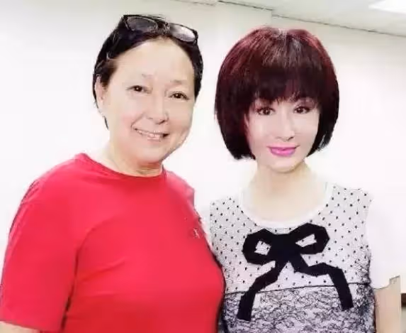 單身40年!奶奶級女星「逆天凍齡比劉曉慶美」淡出10年「74歲還像少女」:心態是重點