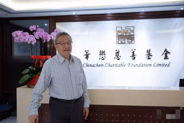 香港傳奇女富豪去世15年，千億資產仍未解封，弟弟為爭產欠債千萬
