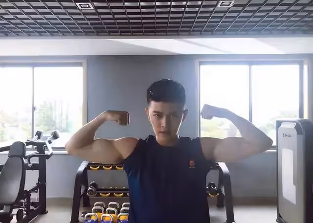 任嘉倫直播最重要的事情太暖心,體重卻令人擔憂