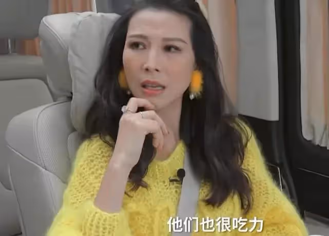 10歲女兒轉學到上海，學習有點吃力，蔡少芬：上海買菜比香港方便