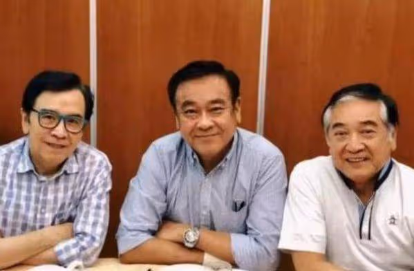 明明是同一個母親生的,為何姜大衛、爾冬升、秦沛3個人3個姓?