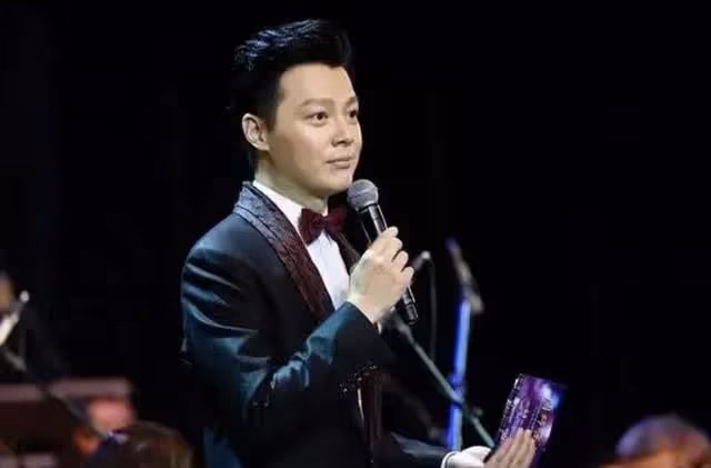央視主持任魯豫二胎生了!妻子高齡產子,八十歲老母喝酒為其加油