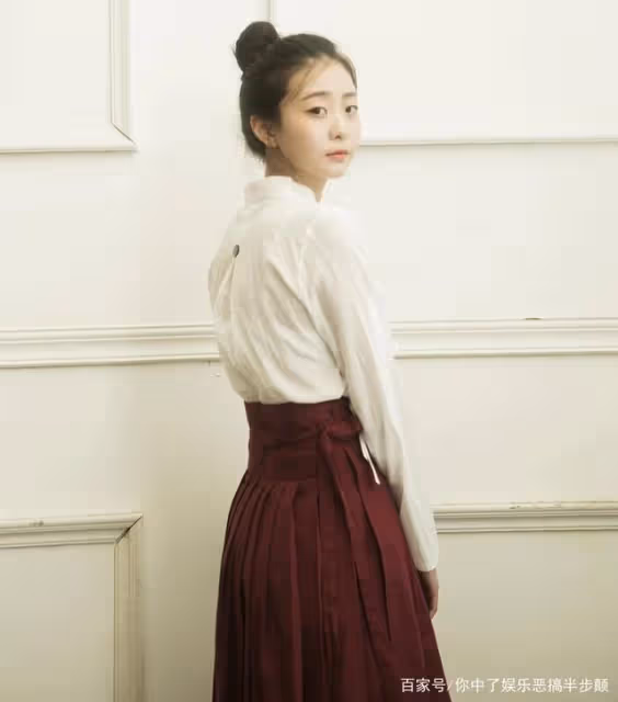 打破你的想像,演技派可愛女星金多美當模特時原來可以這麼美!