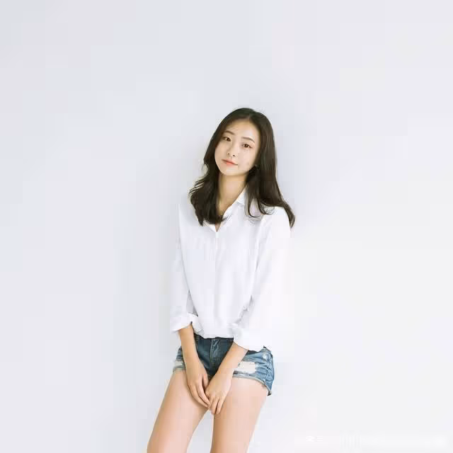 打破你的想像,演技派可愛女星金多美當模特時原來可以這麼美!