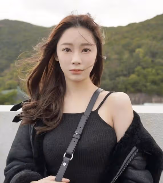 TVB知名女星被曝當第三者!與百億富三代關係曖昧,經常出雙入對