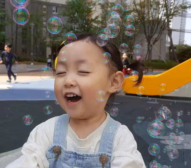 超有戲小女娃甜美天使臉蛋爆紅,曾出演韓劇近照變短髮美少女萌翻