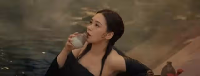 重演青蛇獲贊脫胎換骨!鍾欣潼被指一人撐起整部戲:顏值沒得說