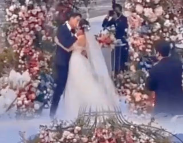 玄彬孫藝珍婚禮跳舞視頻被爆,熱舞后主動索吻惹新郎害羞