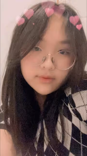 TVB「八爪魚」14歲大女兒稱好身材沒有定義，曾自卑即肥又難看
