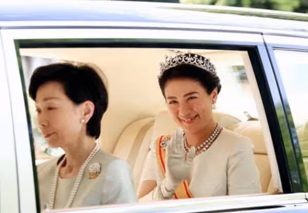 雅子皇后一笑泯恩仇!接受紀子妃低頭鞠躬,26年心結終於打開
