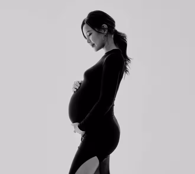 恭喜!29歲女星張筠曬孕照宣布懷男孩,身材變豐滿但四肢仍纖細