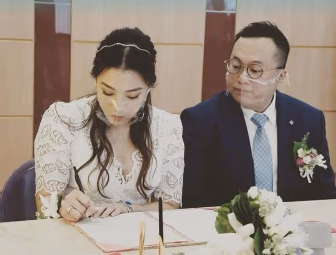 恭喜!29歲女星張筠曬孕照宣布懷男孩,身材變豐滿但四肢仍纖細