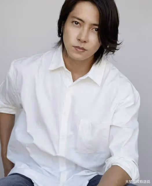 山下智久「瘦到雙頰凹陷」近況曝光!網友看傻:好可怕