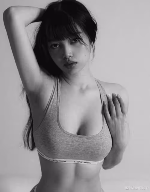 因神似韓國女團成員,堪稱「人間腿精」的菲裔網紅美女在網上被罵慘了
