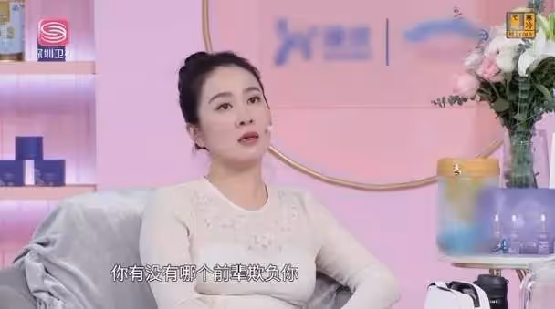 葉璇再揭娛圈秘聞，直言入行心酸，指名道姓被欺負，網友：太雙標了