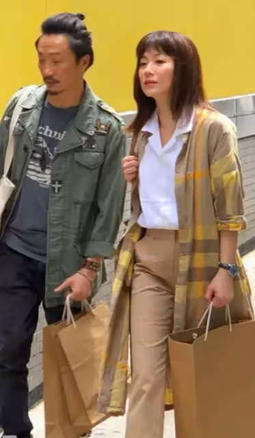 51歲《金枝欲孽》張可頤近照曝光,膚白貌美逆天凍齡,狀態大好,為事業兩度拒嫁億萬富豪,直言:享受單身