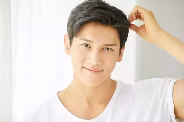 為了一套房,那年26歲的我娶了32歲的女客戶,沒想竟成了一段佳話