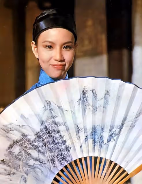 一索得男！29歲知名星二代曬幸福曲線，媽媽是第一版韋小寶扮演者