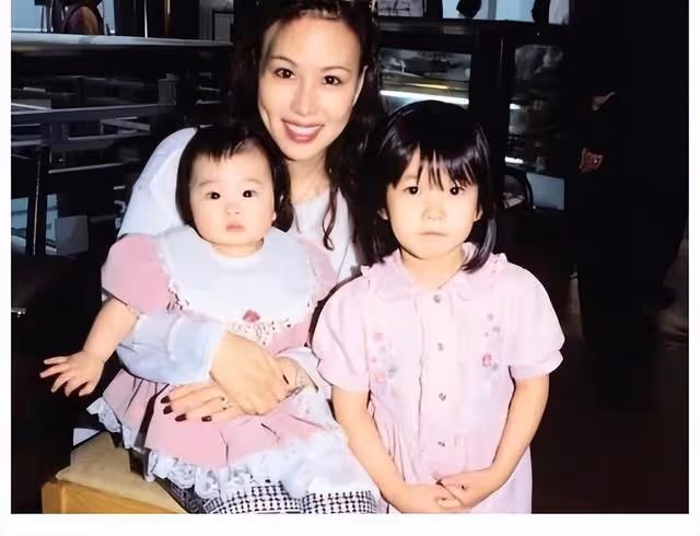 一索得男！29歲知名星二代曬幸福曲線，媽媽是第一版韋小寶扮演者