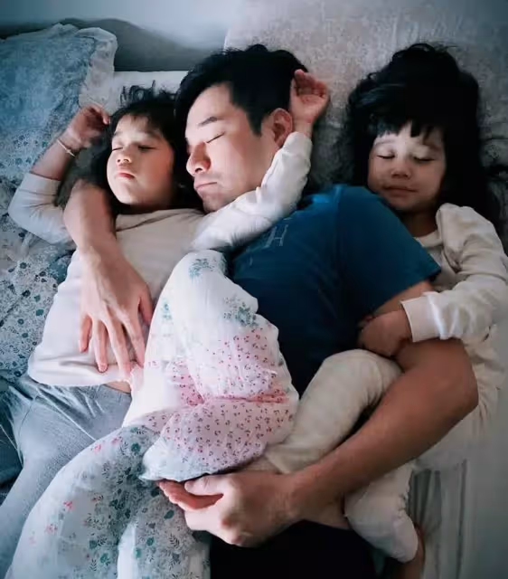 本土劇男星陳宇風，連接4戲不喊累，只想多賺錢，2000萬房產「全登記老婆名下」：拼搏全都為家人！