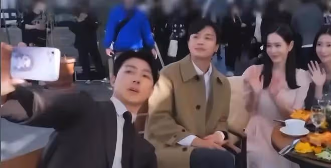 玄彬孫藝珍婚後立刻復工:女方跟孔劉同框自拍,玄彬投入廣告拍攝