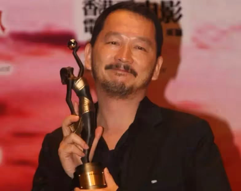 廖啟智去世1年，妻子陳敏兒終於停掉其手機，但每天仍回蕩著不舍