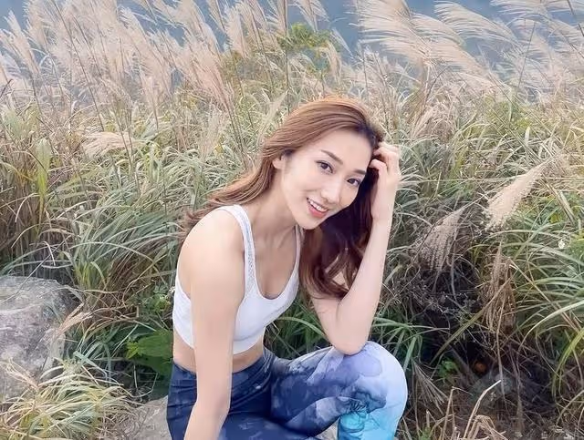 恭喜!又一TVB落選港姐上位拍劇,父親是家具大王坐擁400多家門店